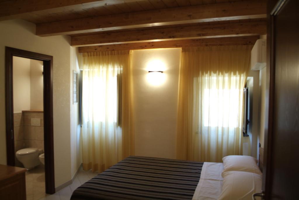 Locanda Dal Sor Francesco Vetralla Exteriör bild