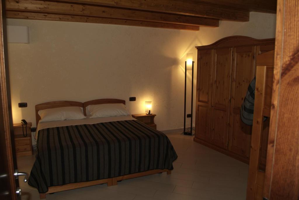 Locanda Dal Sor Francesco Vetralla Rum bild